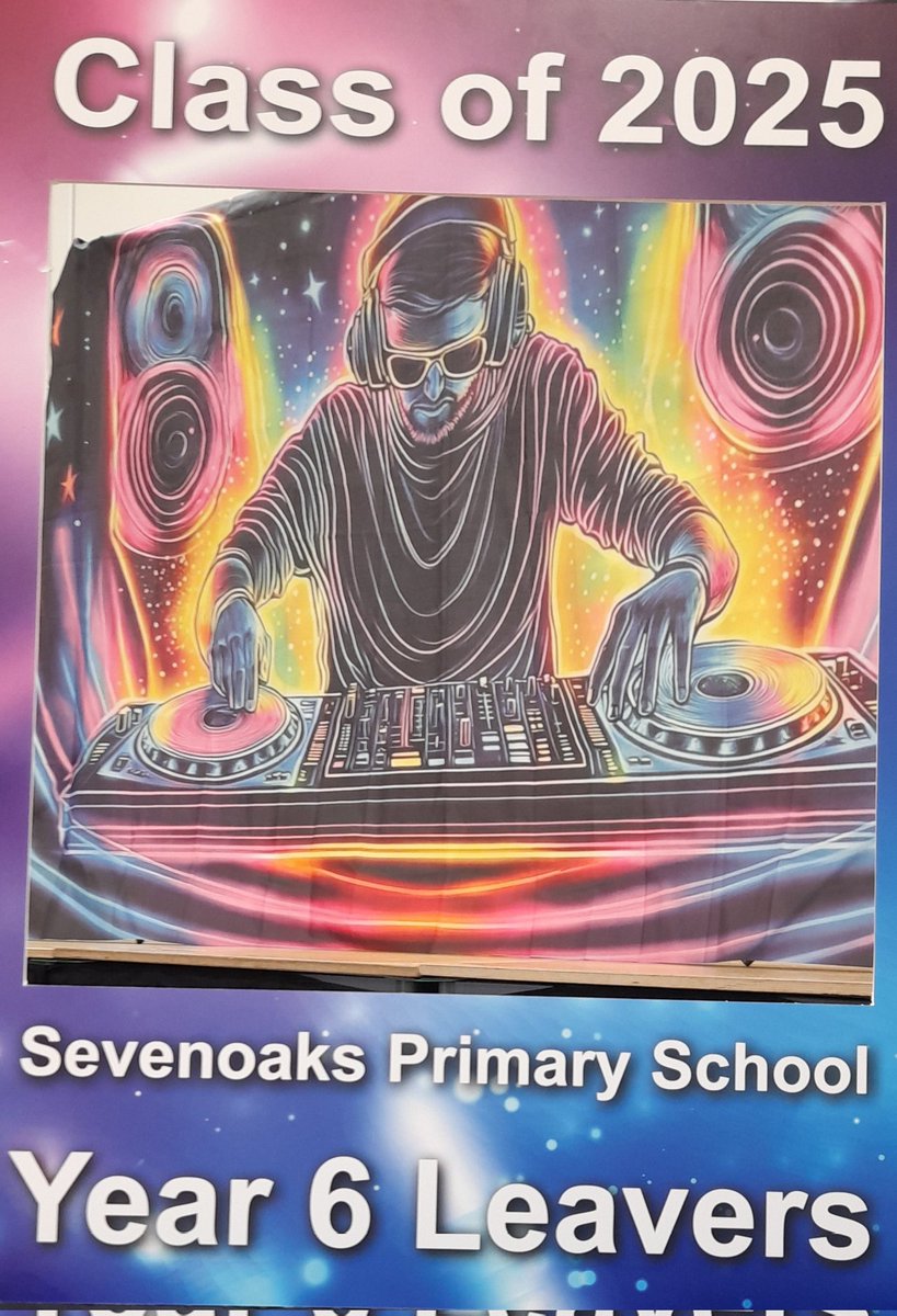 SevenoaksPri's tweet image. Thank you to the fabulous PTA and all the Year 6 parents and carers for organising a fun and exciting Leavers&apos; Disco last week #SPSValues #team #year6fun