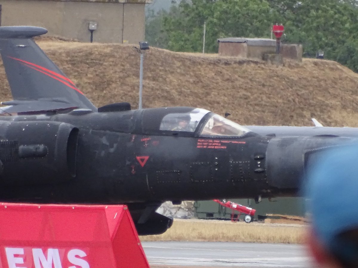 CliveBranch's tweet image. U2 @airtattoo
@Caz801
@window_planes
@wesleyb1989
@Saint1Mil
@JordanWeir45
@CraigHughes123
@johnbilcliffe
@NWSAcaster