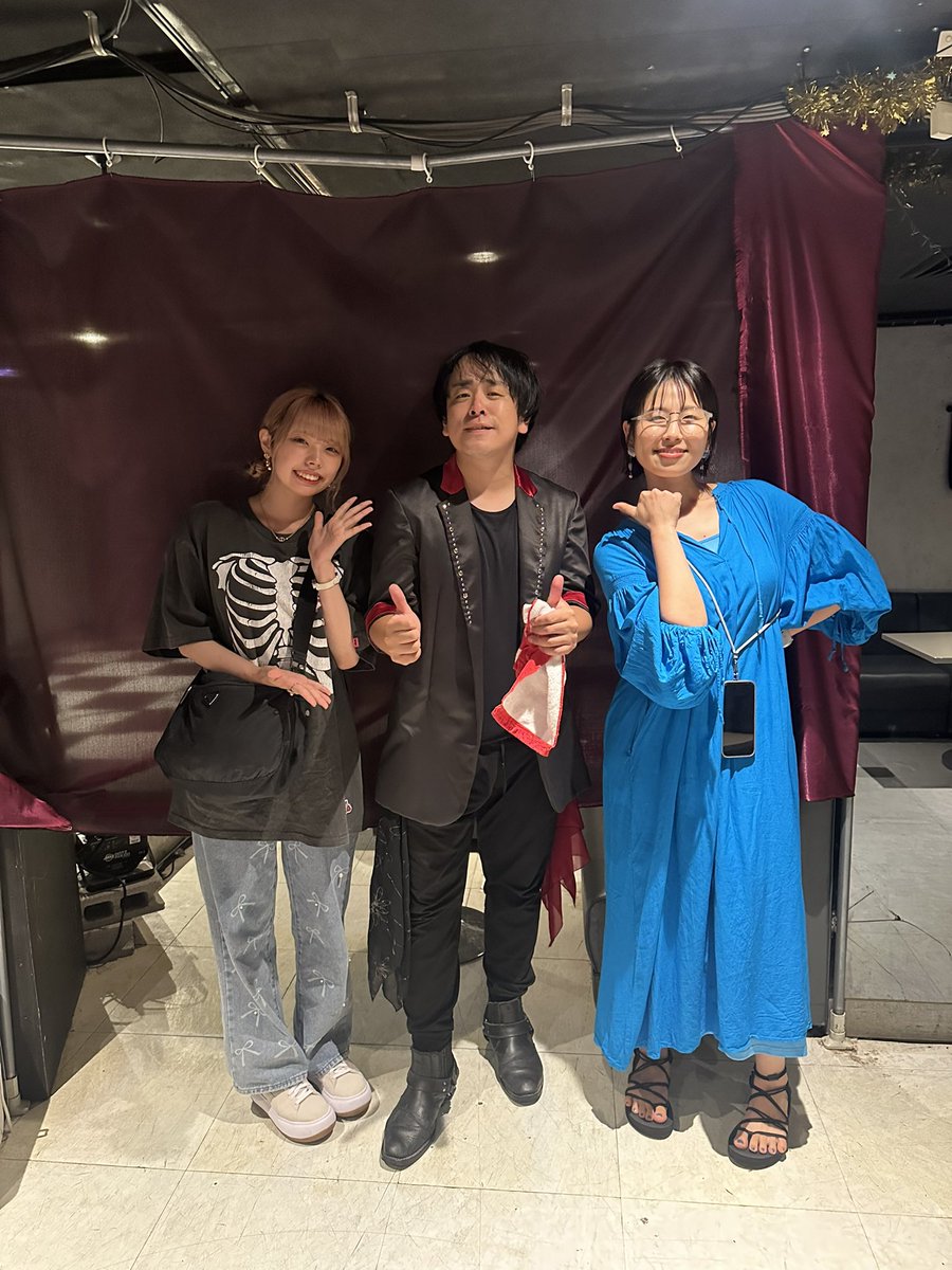 sasakiryo's tweet image. 東京ライブで急遽出演がきまった、
長崎出身SSW・Cozueちゃんと
ステージで〝イマジン〟を歌った。
夏になると平和への想いが増す血筋だ。
終演後、同じく九州は大分県出身の
SSW・結芽乃ちゃんを紹介して、
いつか二人が共演してくれたら嬉しい💐
九州女子、凄いぞ👍
@cozuesanwa
@yumeno0423