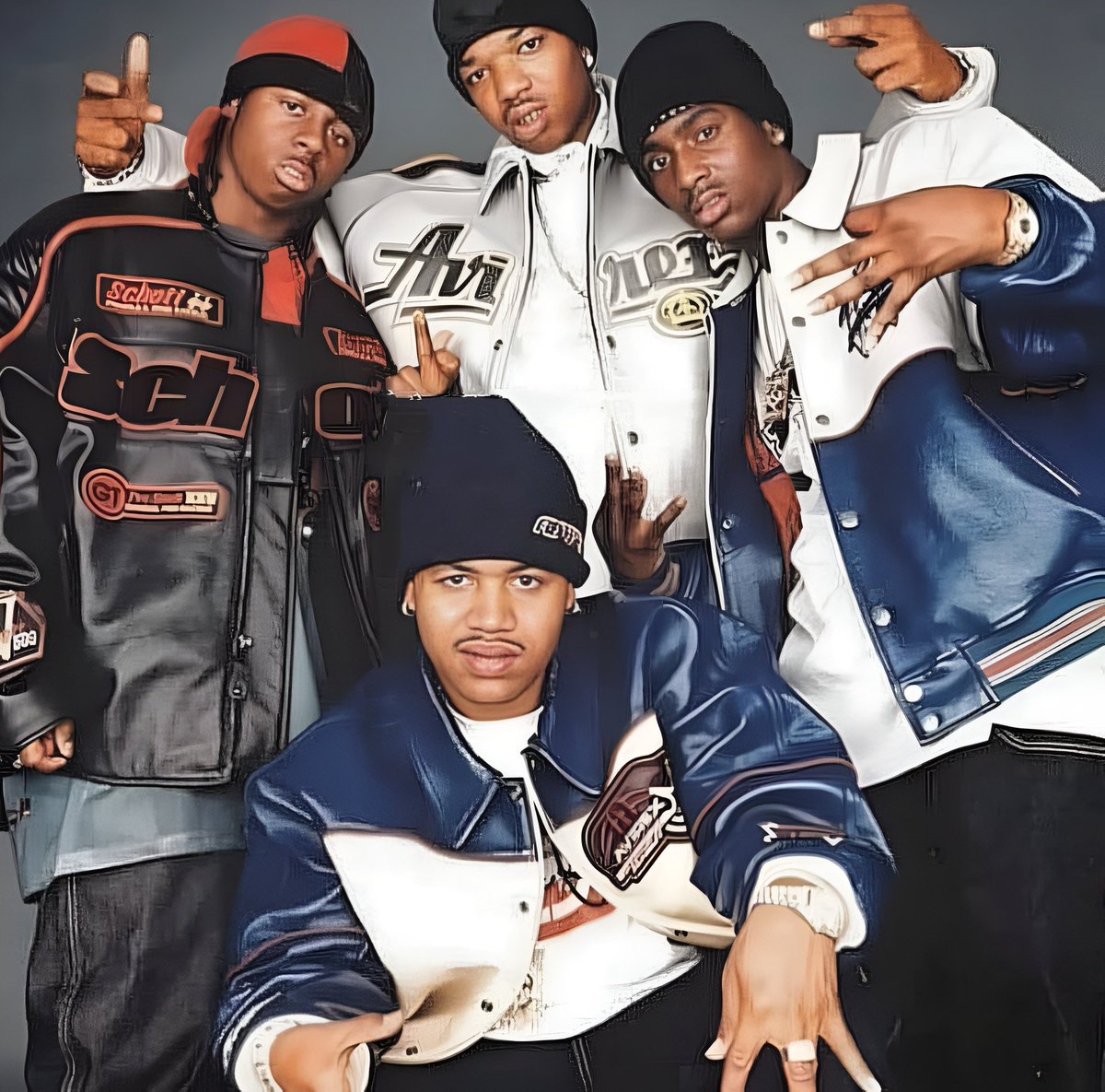 vibe927miami's tweet image. #HipHopHistory: This month in 1999, #GuerrillaWarfare, the 2nd studio album by #NewOrleanshiphop group #HotBoys, was released on #CashMoneyRecords. It was an instant hit, debuting at #5 on the #Billboard200 and #1 on the Top R&B/Hip Hop Albums. #classichiphop #juvenile #lilwayne