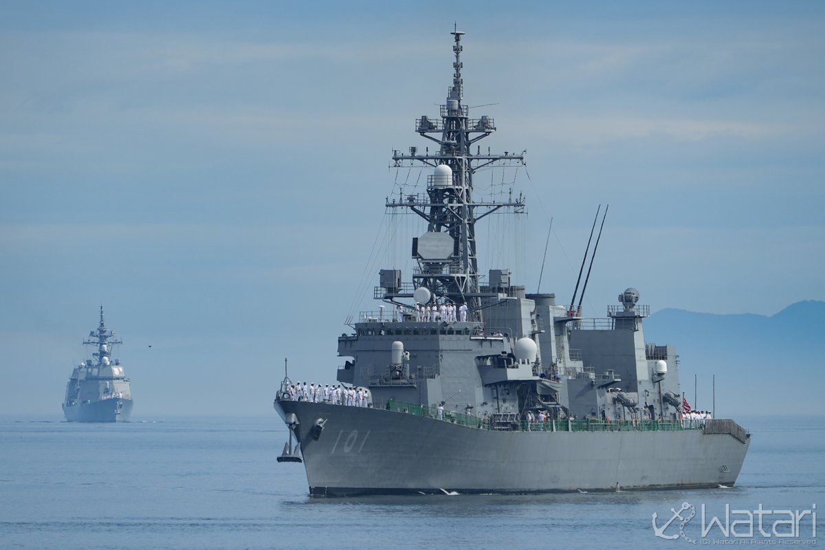 ddk121_ygm's tweet image. 2025/7/18
・DD101 護衛艦むらさめ(横須賀)
・DD116 護衛艦てるづき(〃)
青森港沖
青森港新中央埠頭へ向けて南進している様子。
陸奥湾特有の朝霧を抜け、むらさめ、てるづきの順で航行、入港準備中
#海上自衛隊
#護衛艦
#青森港
