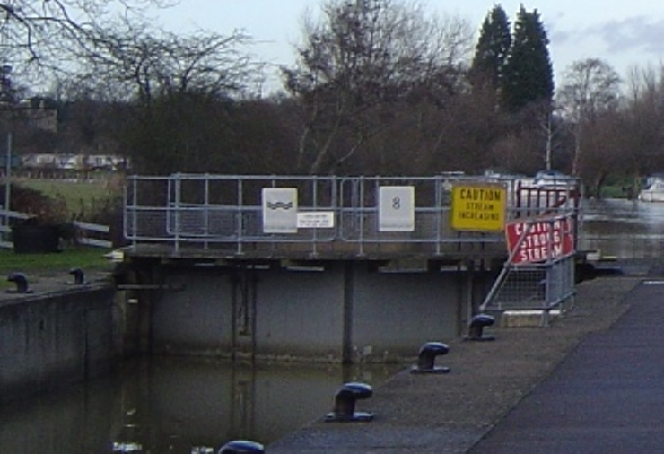 The NBTA supports the Thames lock and weir keepers’ struggle for safe staffing levels. Find out more and sign their petition here gmb-southern.org.uk/ea-petition