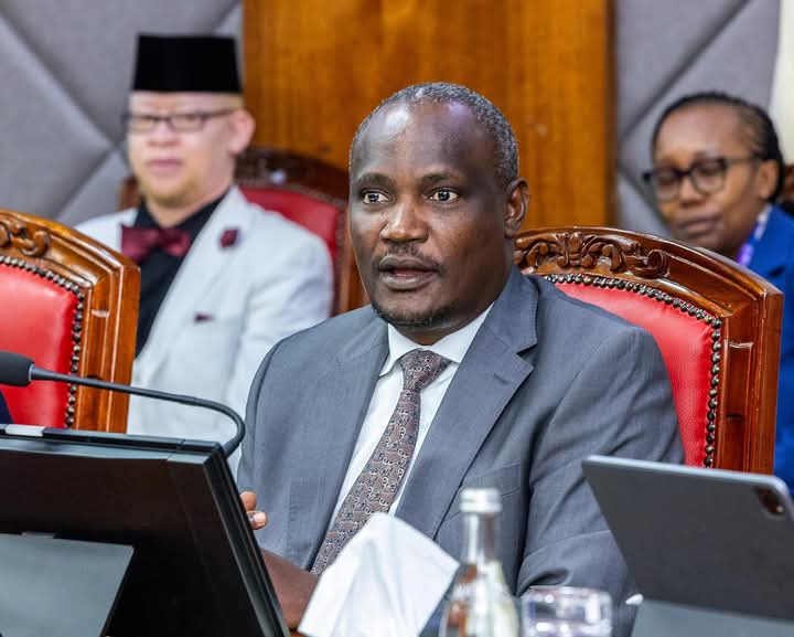 JohnMbadiN's tweet image. With fellow CSs, we joined DP @KindikiKithure at his Karen office for a meeting of the Cabinet Committee on Governance, Social Sector & Public Administration centering our discussions on proposed legislative, policy & programme proposals for onward transmission to the Cabinet.
