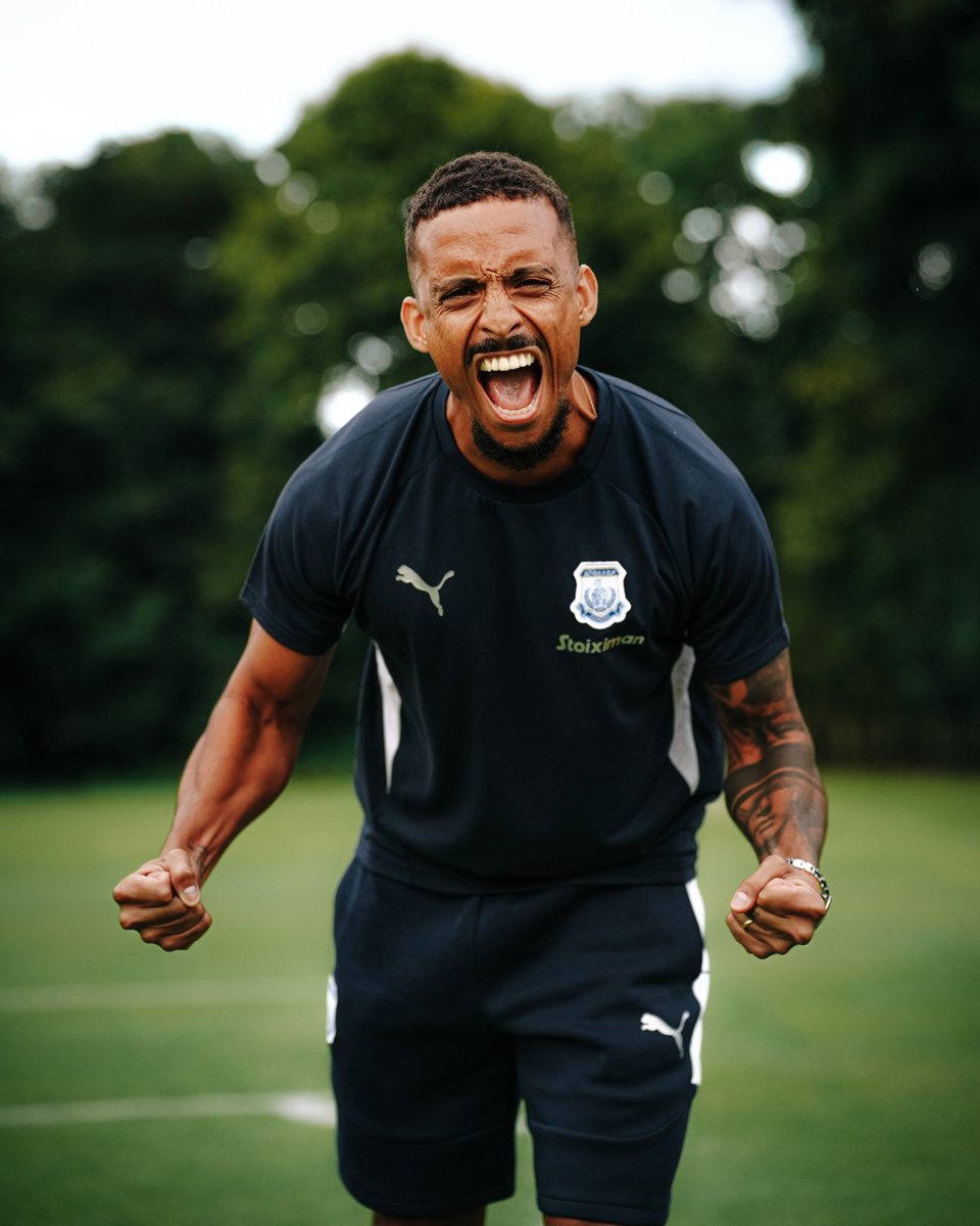 AVitoriaSempre's tweet image. ⚪⚫ Bruno Gaspar no Apollon FC
👉 Lateral direito oficializado no Apollon Limassol do Chipre
👉 Depois de 2 passagens pelo Vitória, assina por 2 temporadas pelo o clube cipriota