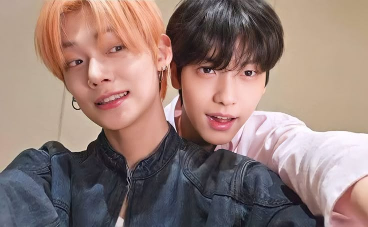 happy 15th monthsary, bebi! i love you so much <333. (pabudol ka na ulit sa shows pls miss q na manood). HAHAHAHA. mwah mwaaaah. <3333