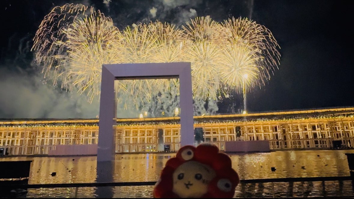 usatanlovelove's tweet image. 7日前抽選→アオと夜の虹のパレード当選
3日前先着→いのちのあかし
当日予約→関西パビリオン ポーランド
ミャクミャクチャレンジ予約→成功
噴水ショーのあとの花火も最高でした🥺
お誕生日パワーすごいな👏✨