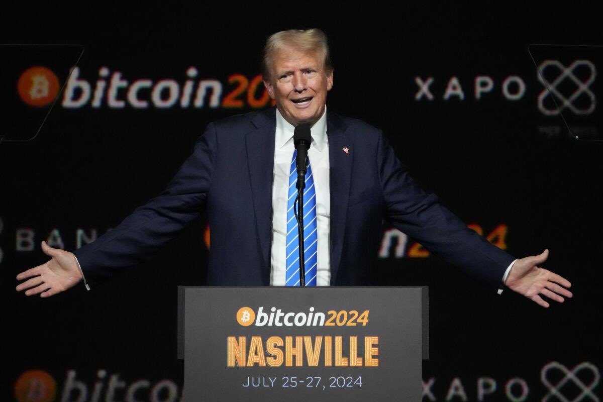 Berit1p's tweet image. Trump Media Buys $2B in #Bitcoin
#Trump Media has added $BTC and $BTC-related securities worth $2B to its balance sheet now making up 2/3 of the company’s total liquid assets.
An additional $300M from earlier funding was used to buy #crypto options.