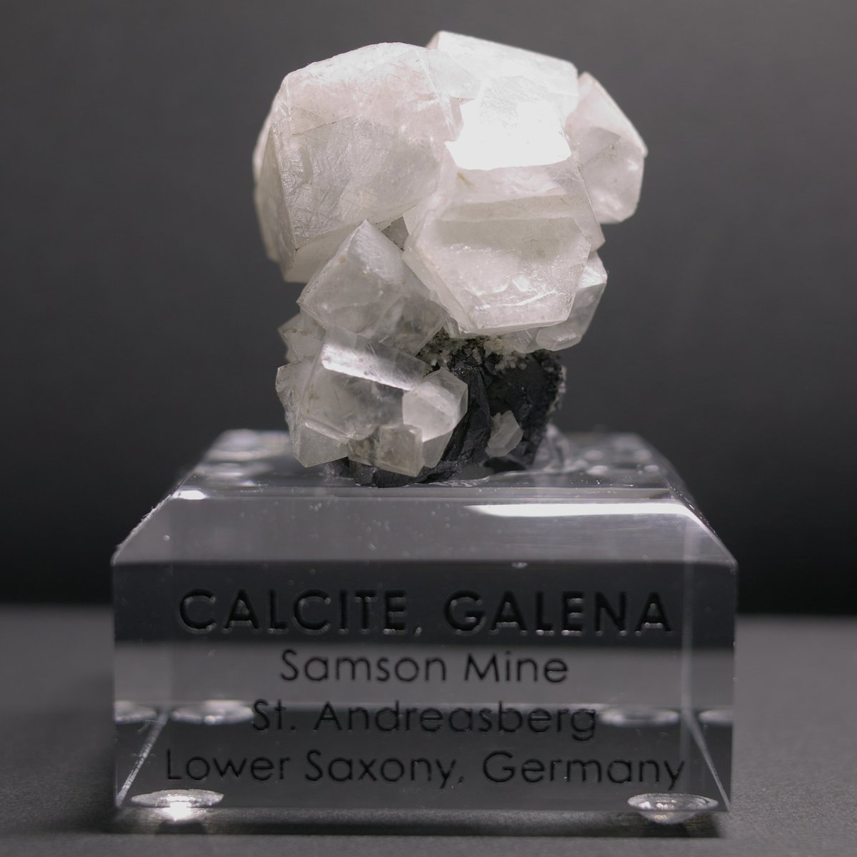 joshu_san's tweet image. ふつうに白いカルサイト

Samson Mine, Germany
ex Smithsonian National Museum of Natural History

#みんなで作る石沼原色図鑑