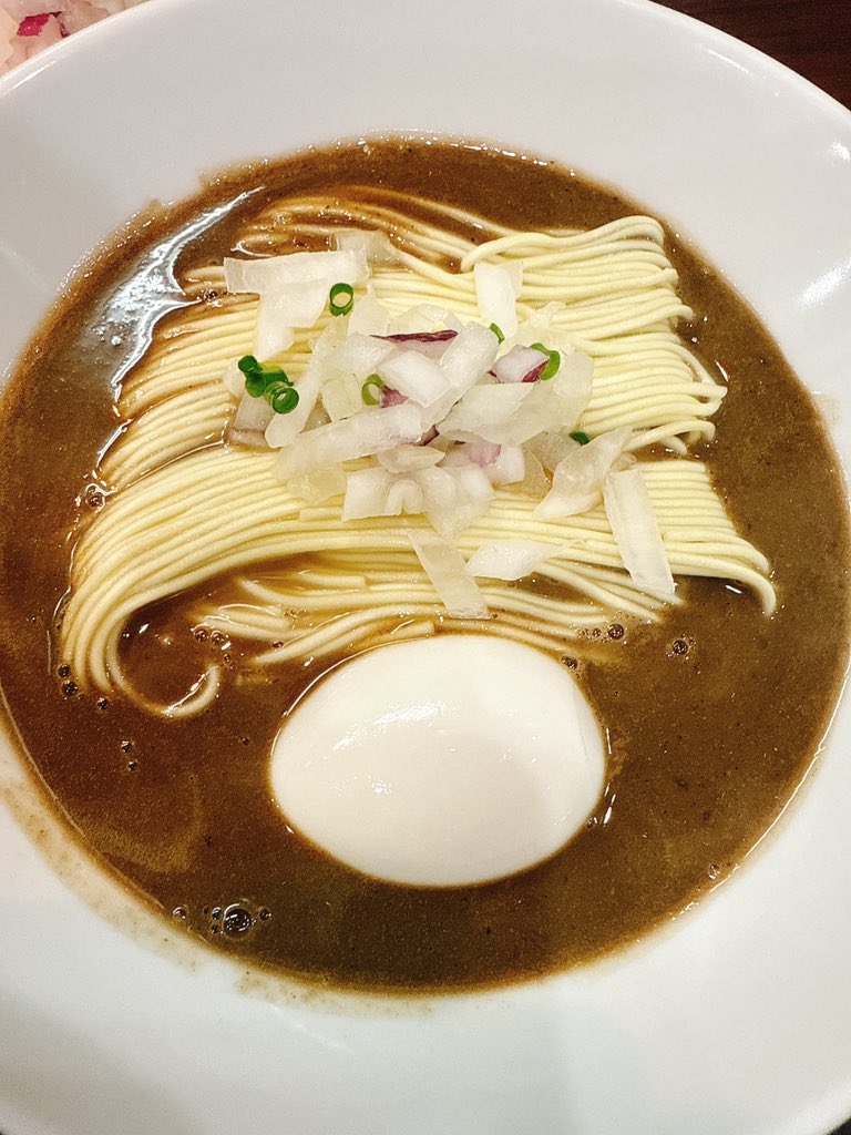 Q3_8686's tweet image. Noodle&amp;amp;Spice curry  今日の1番
#らーめんウォッチ麺
#今日の1番
🍜烏賊濃厚煮干ソバ＋たまねぎ
🍚A5和牛の赤身サイコロステーキごはん
🍺ビールspecial thanks ﾓﾝﾁｬｻﾝ
Hey Omachhi！
久々の烏賊しかも今回はぶっ濃いスープで相方は食べごたえ抜群の和牛赤身！最強タッグにまさかの融合文字数