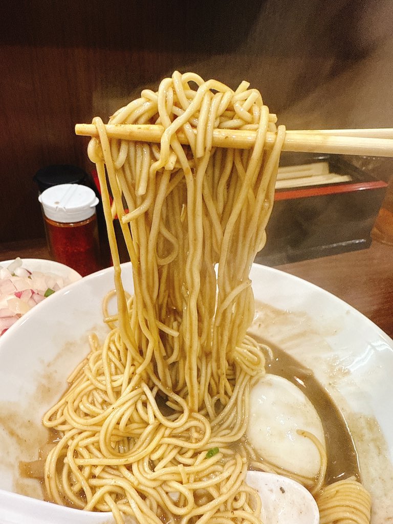 Q3_8686's tweet image. Noodle&amp;amp;Spice curry  今日の1番
#らーめんウォッチ麺
#今日の1番
🍜烏賊濃厚煮干ソバ＋たまねぎ
🍚A5和牛の赤身サイコロステーキごはん
🍺ビールspecial thanks ﾓﾝﾁｬｻﾝ
Hey Omachhi！
久々の烏賊しかも今回はぶっ濃いスープで相方は食べごたえ抜群の和牛赤身！最強タッグにまさかの融合文字数