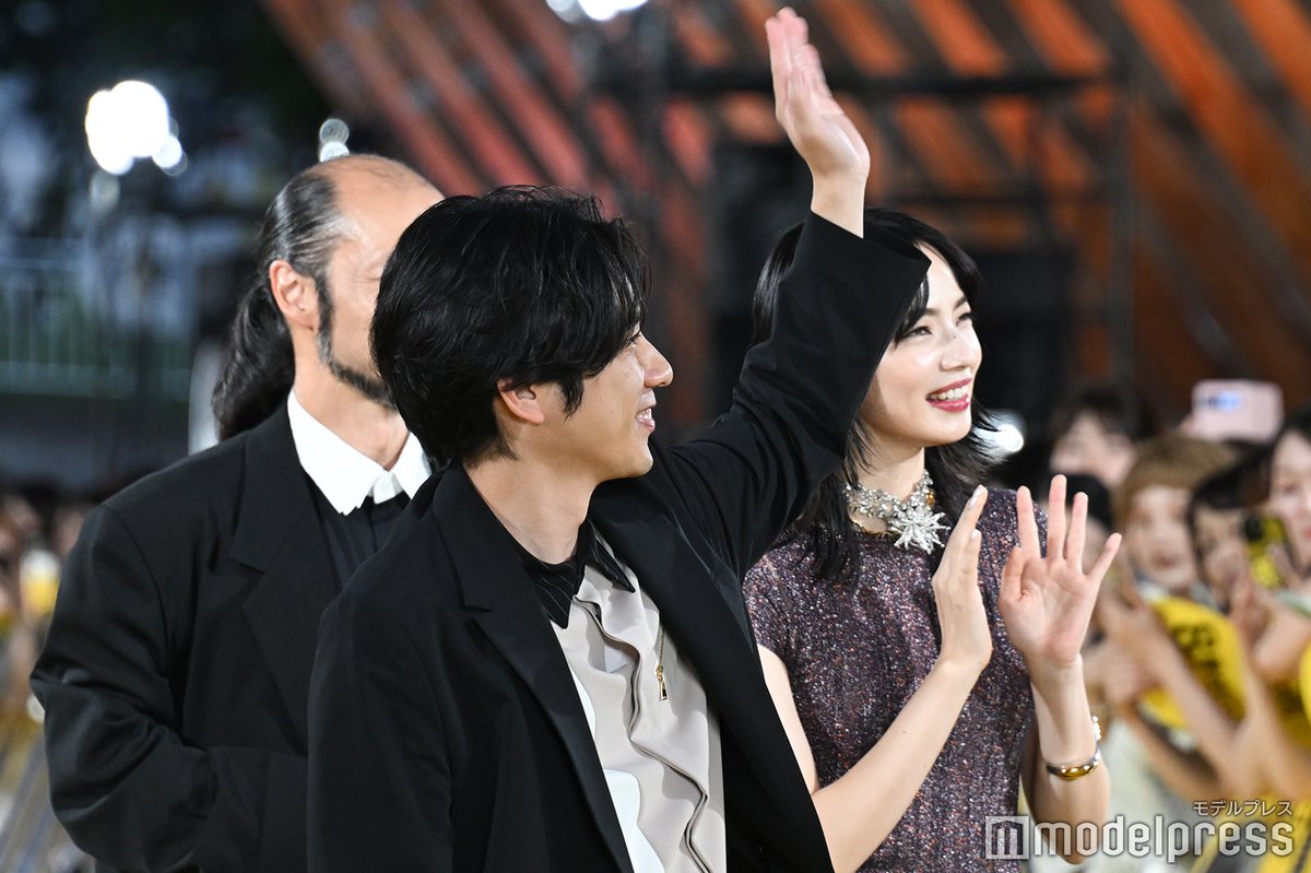 写真追加中📸】「8番出口」88m無限ループカーペットアライバル