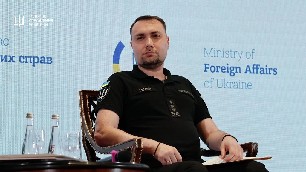 Novynarnia's tweet image. Росія готує наймасштабнішу програму озброєння з часів розпаду СРСР, – Буданов
⬇️
novynarnia.com/2025/07/22/ros…