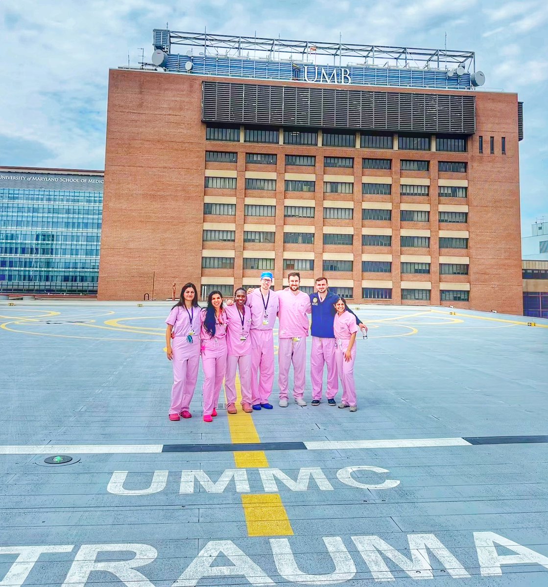 RoshanaMN's tweet image. My British Orthopaedic Association International Travelling Fellowship USA first leg begins at THE Home of Trauma:
Shock Trauma, UMMS, Baltimore 🦴🔨
My time here with Professor Bob O’Toole, Dr Gage and Dr Nascone and has been both beyond inspiring and eye opening!