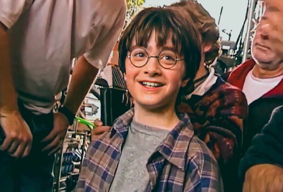 TheDailyHPotter's tweet image. Daniel Radcliffe during the first days of filming Harry Potter and the Philosopher's Stone ⚡️