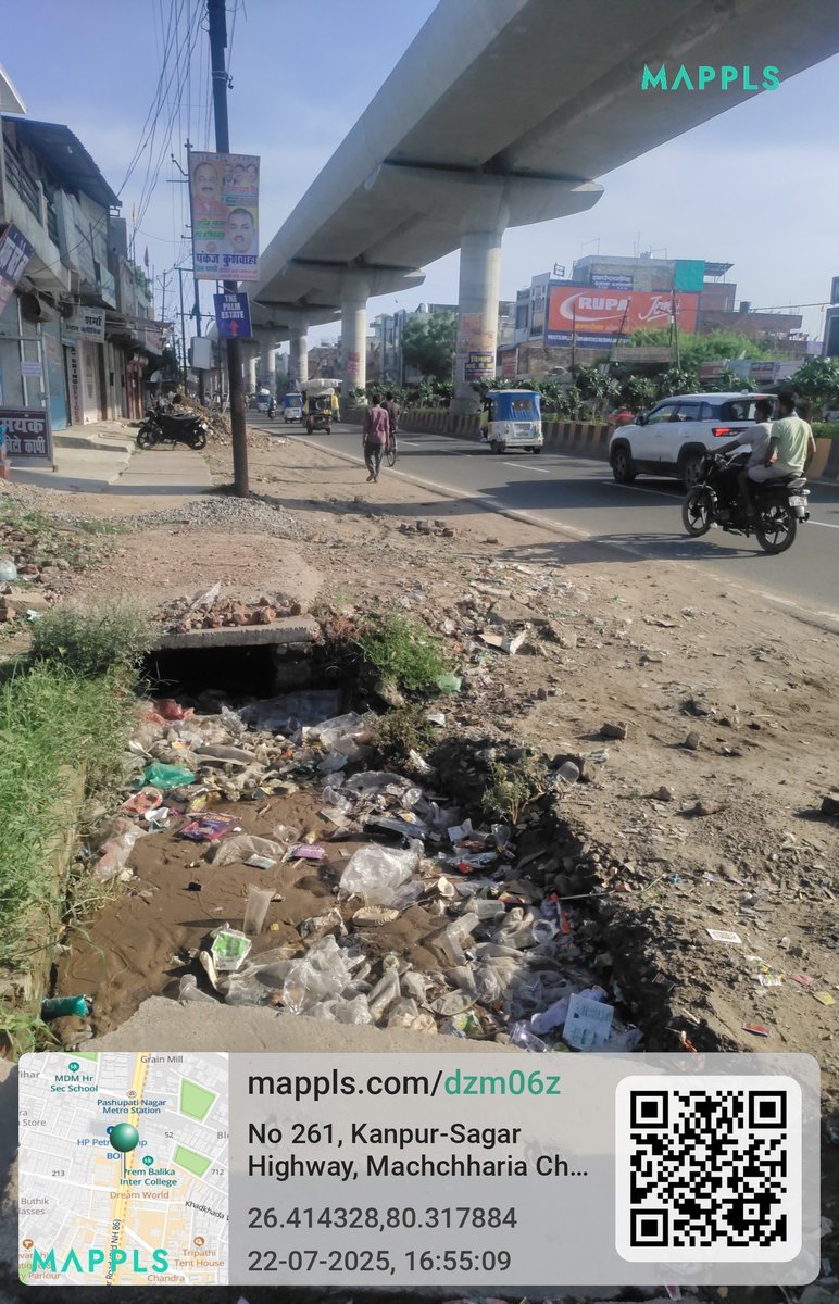 बिहार वाले कहते थे:- क्या हो बे

अब कानपुर वाले कहते:- तुम क्या हो बे?

ऊपर मेट्रो चलती है, नीचे कचरा बहता है। दोनों एक दुसरे के साथ-साथ चलते हैं।
<a href="/nagarnigamknp/">Kanpur Nagar Nigam</a> 
<a href="/YTKDIndia/">#YeThikKarkeDikhao</a> #yethikarkedikhao #YeThikKarkeDikhao