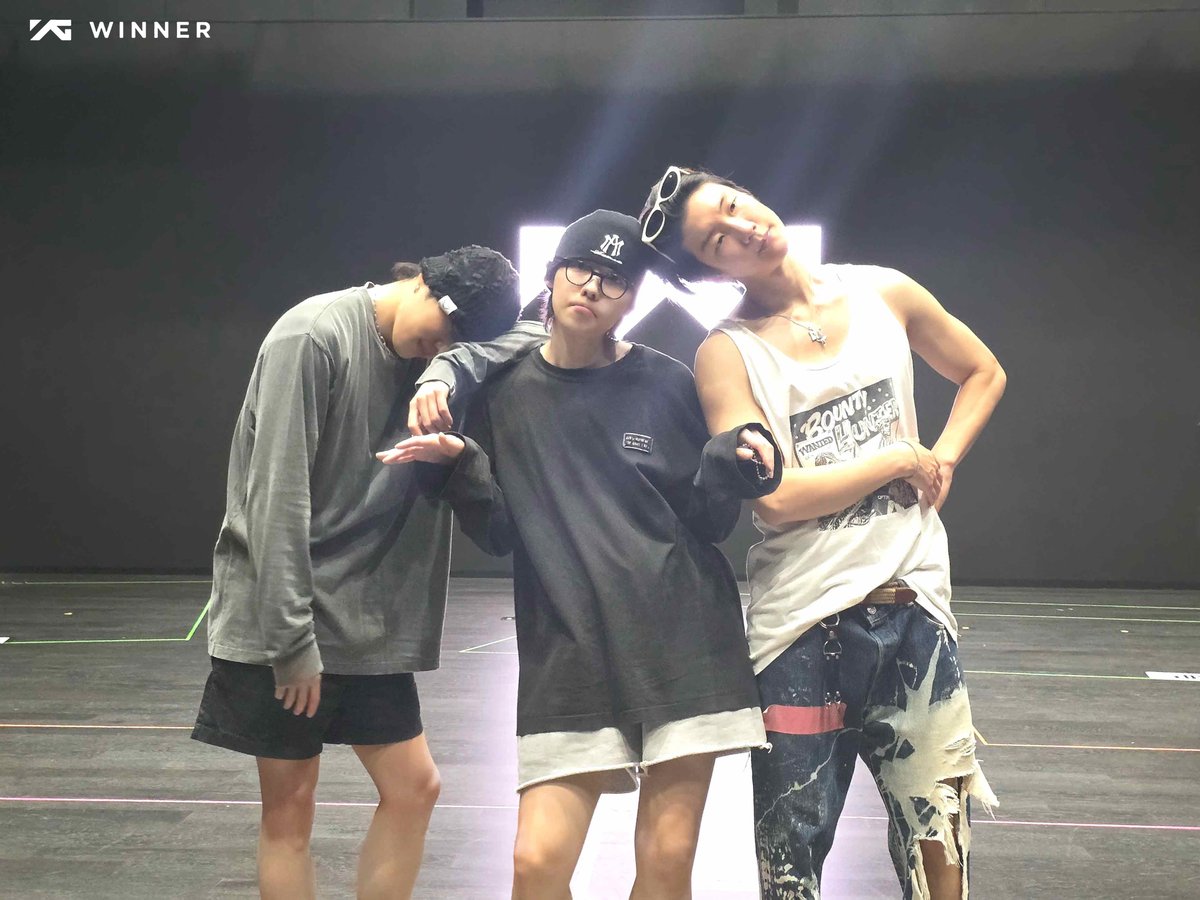 yginnercircle's tweet image. #HELLOINNERCIRCLE
#W_NOW D-3
์ด๋ฒ ์ฃผ ๊ธํ ์ผ์ ๋ณด๊ฒ ๋
๊ฐ์ ์์ ์๋ ๐
#WINNER #์๋ #2025 #CONCERT
#IN_OUR_CIRCLE #SEOUL
#OLYMPIC_HALL #YG