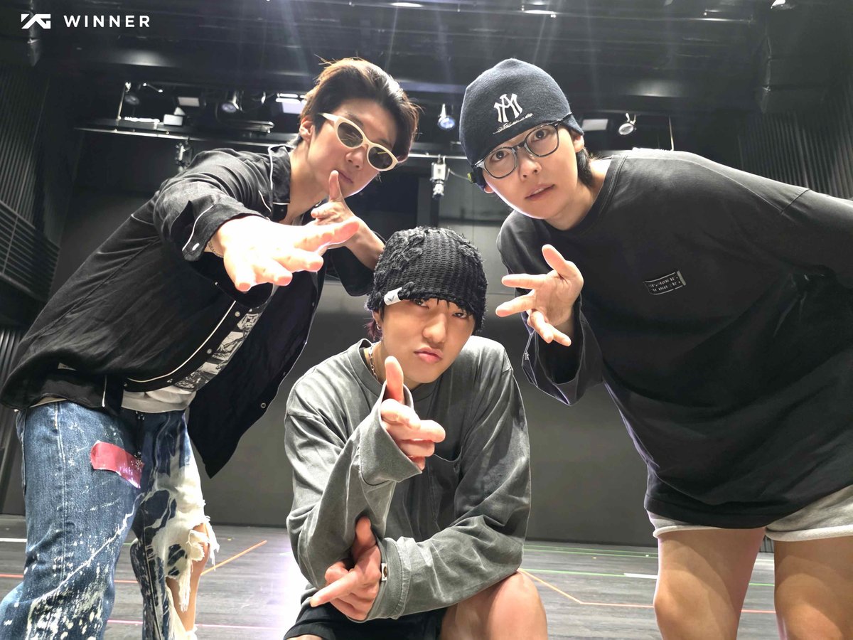 yginnercircle's tweet image. #HELLOINNERCIRCLE
#W_NOW D-3
์ด๋ฒ ์ฃผ ๊ธํ ์ผ์ ๋ณด๊ฒ ๋
๊ฐ์ ์์ ์๋ ๐
#WINNER #์๋ #2025 #CONCERT
#IN_OUR_CIRCLE #SEOUL
#OLYMPIC_HALL #YG