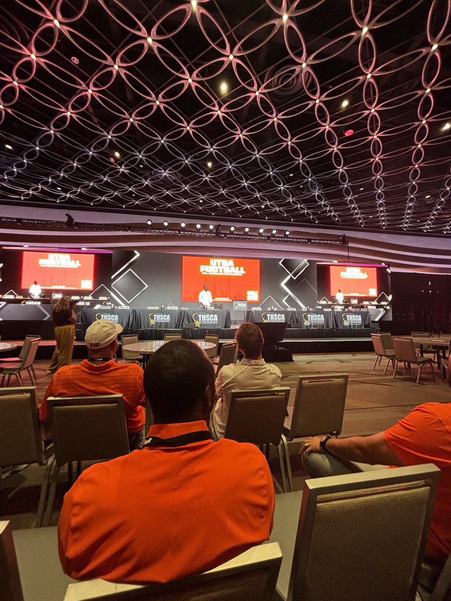 Johnathan Maldonado (@coachmaldonado0) on Twitter photo Last day of coaching school! And no better way to start it with <a href="/CoachJP3/">Joe Price III</a> speaking with the Most wise person!! Last day of coaching school! And no better way to start it with <a href="/CoachJP3/">Joe Price III</a> speaking with the Most wise person!!