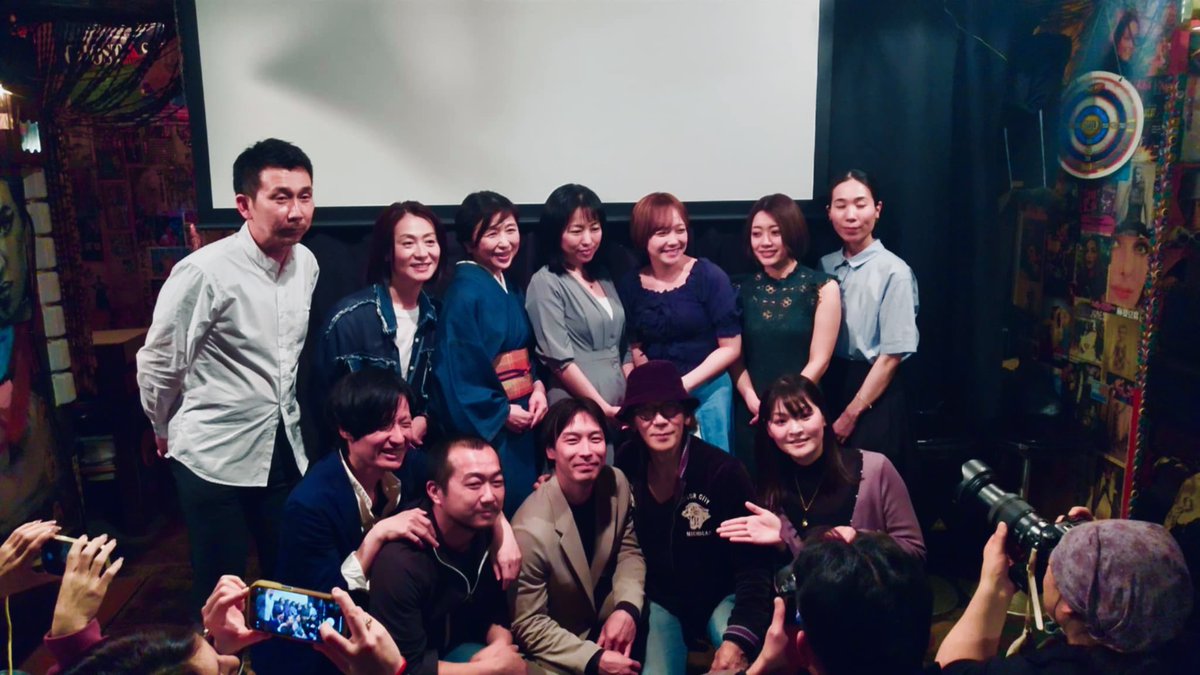 新作映画「#ラストノート」
俳優達には
「これまで生きて来た中で『師』と呼べる 人が居たなら、その人を想って演じて欲しい」と伝えた。
彼等は、チェーホフの「かもめ」の稽古をやりながら
数ヶ月に渡って「架空の劇団」を作ってくれました。