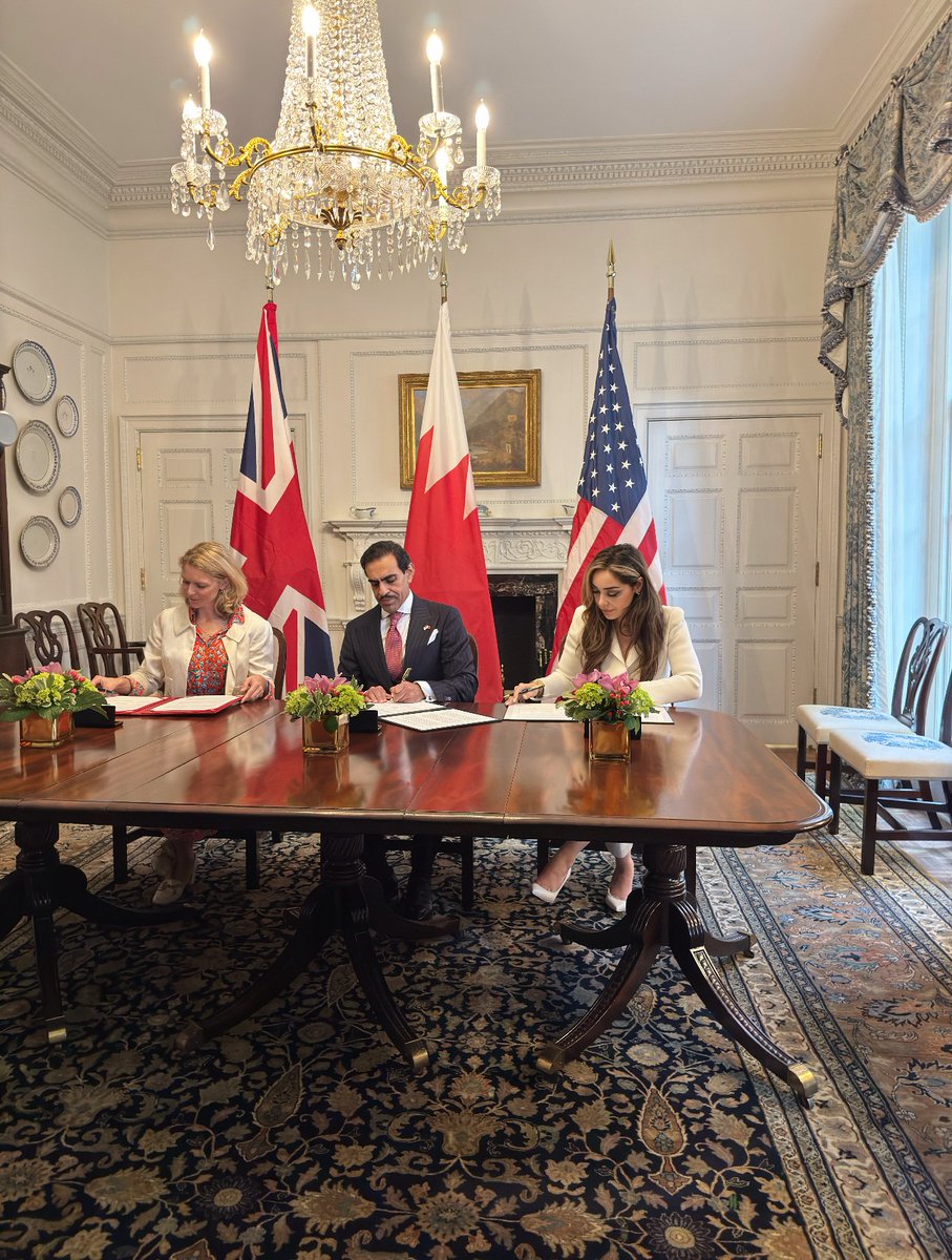 MiddleEast_24's tweet image. The US and Bahrain, under the Abraham Accords, welcomed the UK as a third party to the C-SIPA agreement, advancing security and economic cooperation for peace and prosperity in the Middle East.
@StateDept_NEA