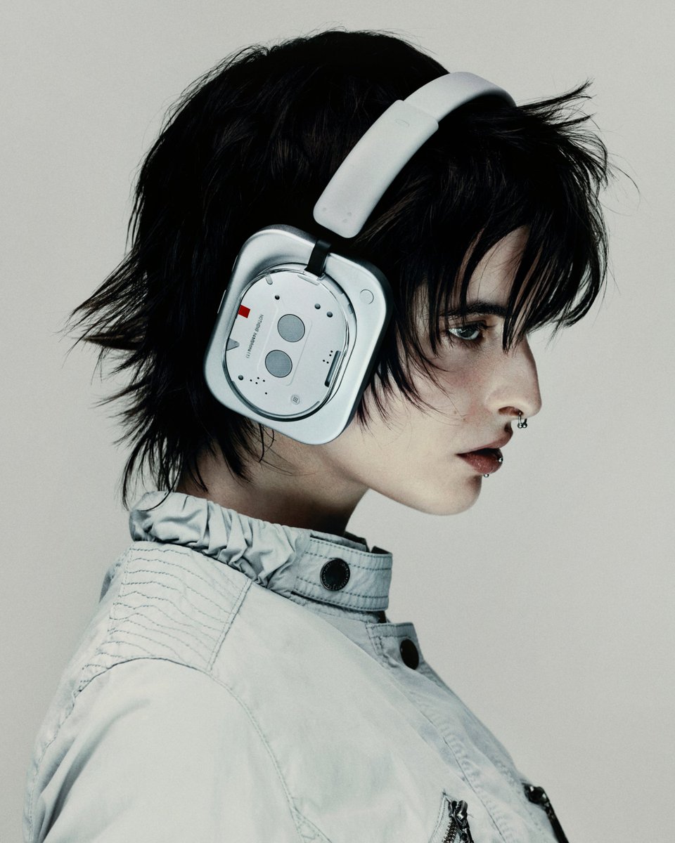 nothing's tweet photo. Headphone (1), brought to life by Jordan Hemingway in London.

Metamorphic. https://t.co/kAUYOZRwQ8