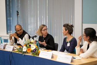 IndrajitRoyYork's tweet image. Fantastic discussions on #globalSouth & its many meanings with colleagues at @EADI & @IDOS_research back in the summer.
Watch this space for more 🤔
Also, #Bonn was amazing.