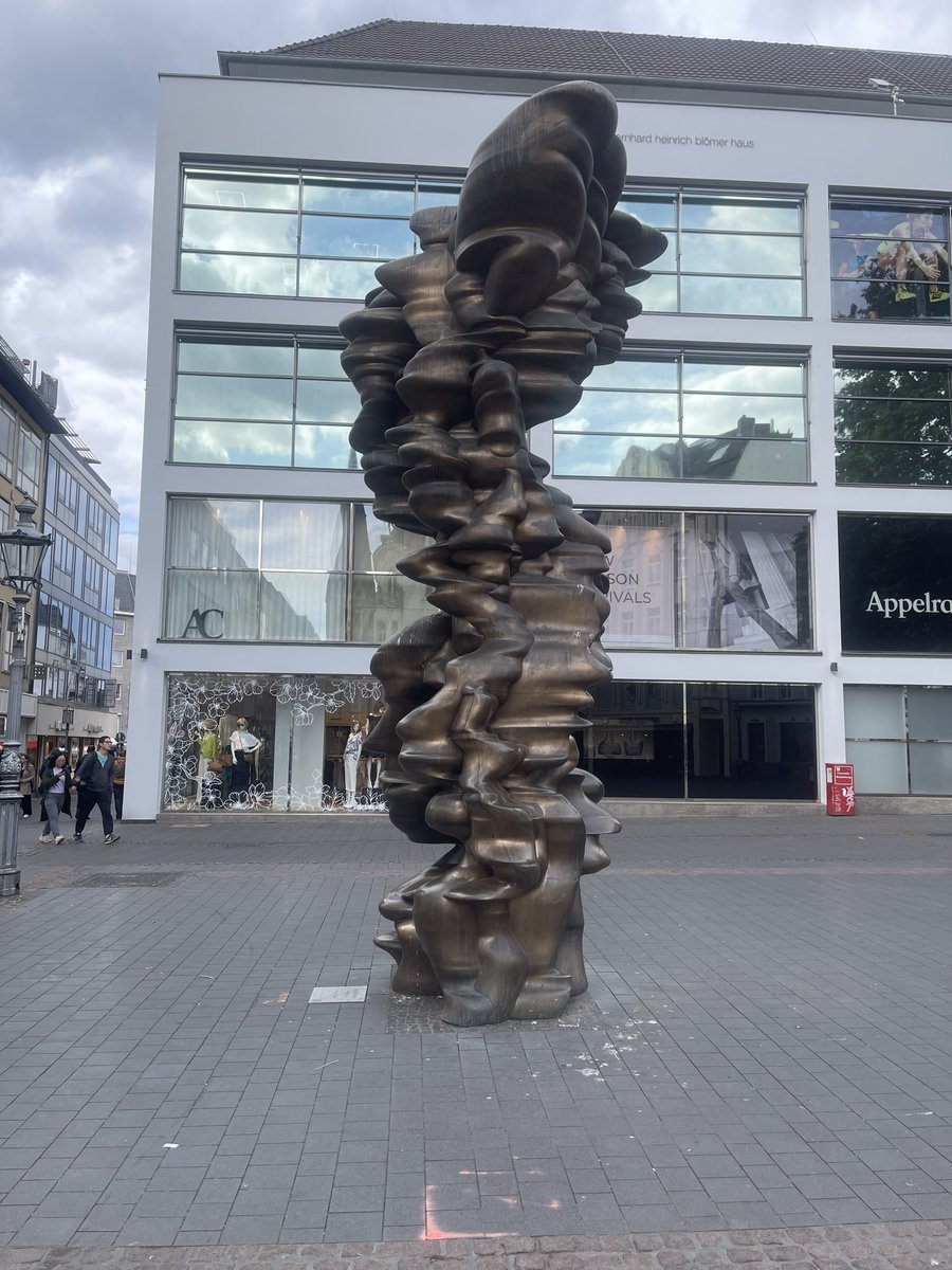IndrajitRoyYork's tweet image. Fantastic discussions on #globalSouth & its many meanings with colleagues at @EADI & @IDOS_research back in the summer.
Watch this space for more 🤔
Also, #Bonn was amazing.