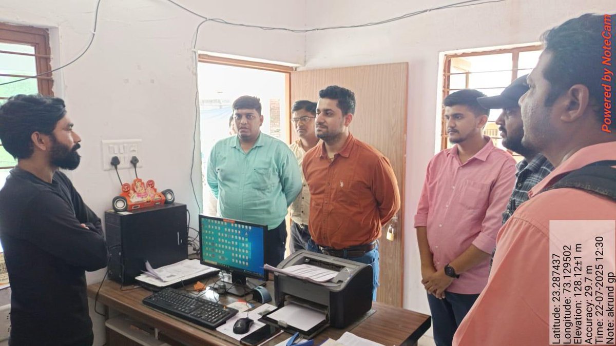 Guj_LSA_DoT_MoC's tweet image. Under Samriddh Gram Panchayat Project, DoT Gujarat LSA visited Akarund village (Aravalli), engaged with locals, reviewed BharatNet setup & raised awareness on FTTH benefits and the Sanchar Saathi app.
@DoT_India
@DGT_HQ