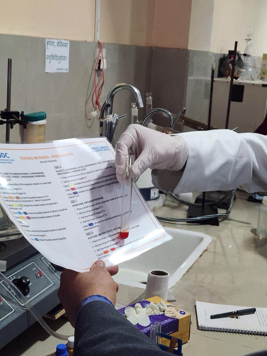 UNODC_ROSA's tweet image. 🧪@UNODC Passenger & Cargo Control Programme handed over drug & precursor test kits to🇳🇵Nepal Customs, enhancing frontline detection capacity at borders.
Supported by @StateINL, this initiative strengthens Nepal’s response to illicit trafficking & promotes safer, secure borders.