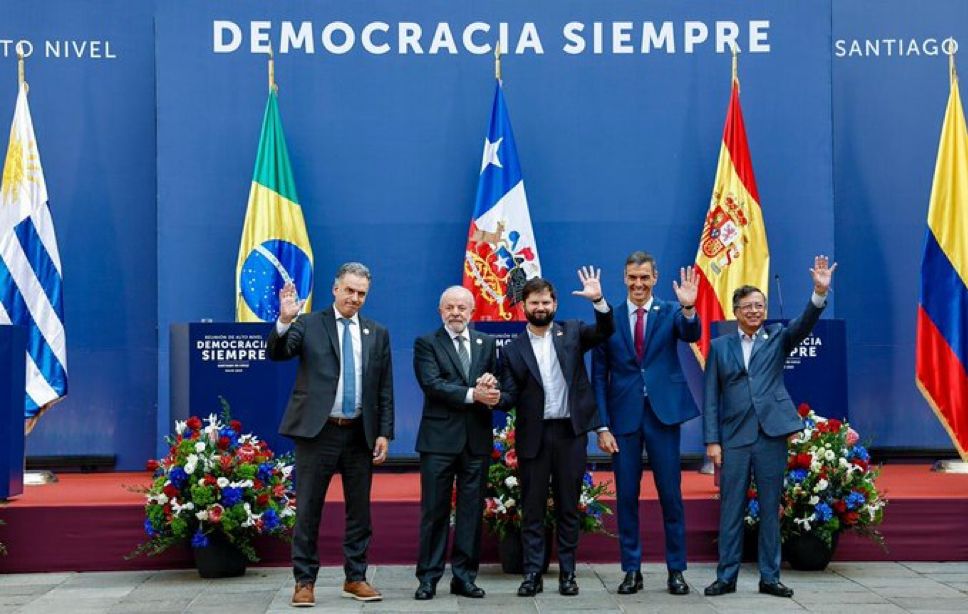 icrict's tweet image. "Among the agreed initiatives, we highlight the support for the initiative to form a coalition that promotes and facilitates the establishment of progressive and fair taxation"
Great support for the coalition to tax the super rich at #DemocraciaSiempre
gov.br/mre/pt-br/cana…