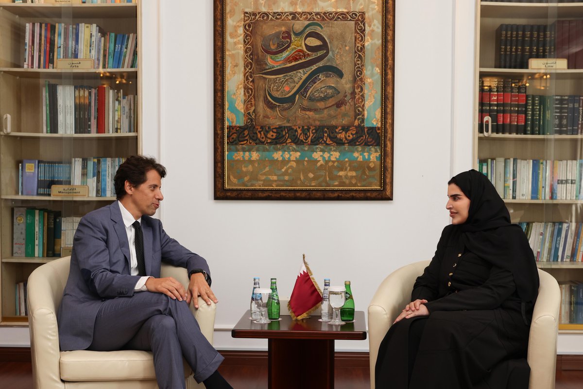 MofaQatar_AR's tweet image. وزير الدولة للتعاون الدولي @MANAlMisned تجتمع مع السفير الإيطالي
#الخارجية_القطرية