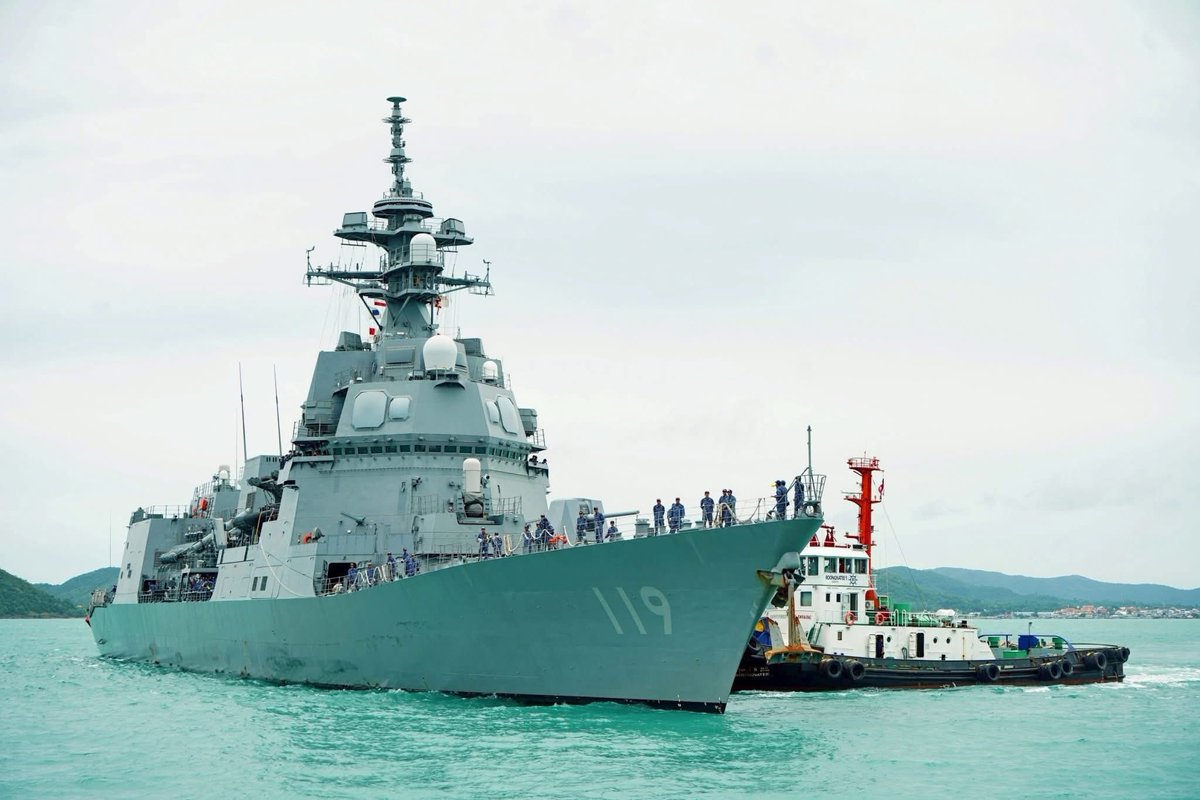 WarshipCam's tweet image. Japanese Maritime Self-Defense Force Asahi-class destroyer JS Asahi (DD-119) coming into Sattahip, Thailand - July 21, 2025
SRC: FB- Royal Thai Navy