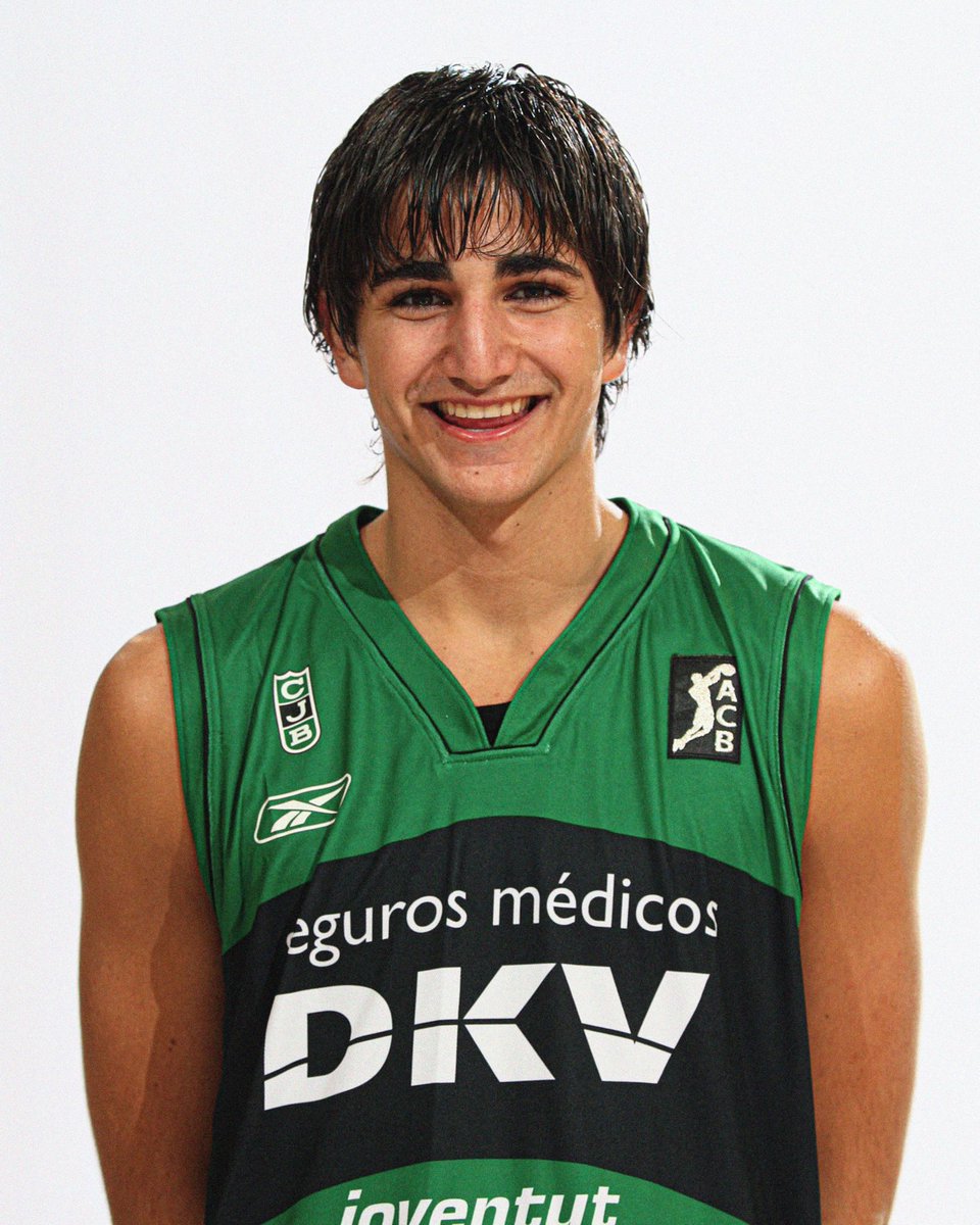 Liga Endesa (@acbcom) on Twitter photo 🔙 16 años después...
𝐓𝐨𝐫𝐧𝐚 𝐚 𝐁𝐚𝐝𝐚𝐥𝐨𝐧𝐚. 𝐓𝐨𝐫𝐧𝐚 𝐚 𝐜𝐚𝐬𝐚 🏠
Ricky Rubio regresa a la <a href="/Penya1930/">Club Joventut Badalona</a> 💚🖤
#LigaEndesa | <a href="/rickyrubio9/">Ricky Rubio</a> 🔙 16 años después...
𝐓𝐨𝐫𝐧𝐚 𝐚 𝐁𝐚𝐝𝐚𝐥𝐨𝐧𝐚. 𝐓𝐨𝐫𝐧𝐚 𝐚 𝐜𝐚𝐬𝐚 🏠
Ricky Rubio regresa a la <a href="/Penya1930/">Club Joventut Badalona</a> 💚🖤
#LigaEndesa | <a href="/rickyrubio9/">Ricky Rubio</a>