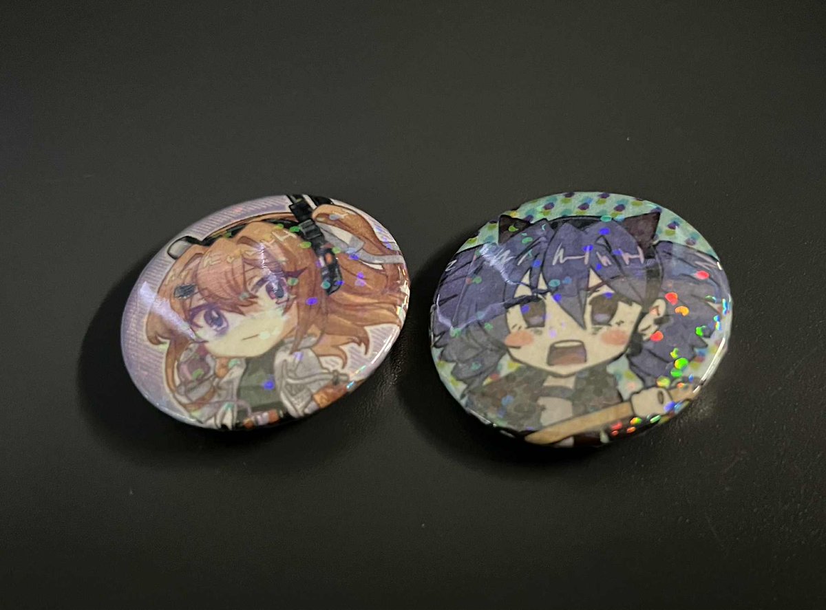 Toasterctrdge's tweet image. Double Teto's!?
It was super cool getting the chance to meet @MonochroMenace this past Sunday, Also thank you so much for the pins and sticker! I have the pins hanging up on my cubicle wall at work! Hope you had a blast attending the con!