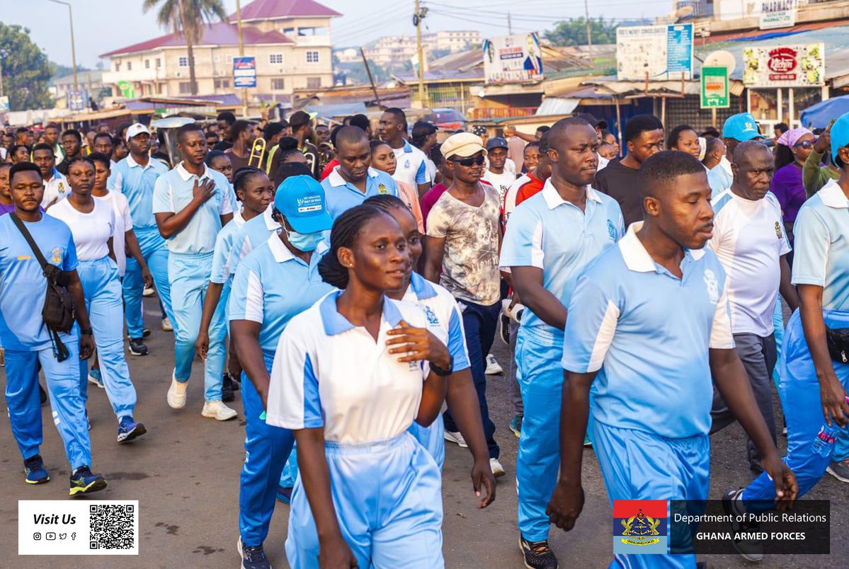 GhArmedForces's tweet image. The Commander of 2 Garrison, Air Commodore Eric Yirenkyi, led personnel of the Ghana Armed Forces to join the Western Regional Minister, Honourable Joseph Nelson, for a 10.5-kilometre health walk in Sekondi-Takoradi.
gafonline.mil.gh/publication/ne…