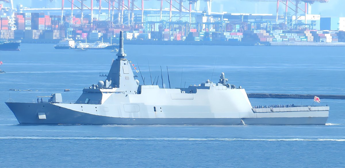 WarshipCam's tweet image. Japanese Maritime Self-Defense Force Mogami-class stealth frigate JS Mikuma (FFM-4) coming into Yokosuka, Japan - July 22, 2025
SRC: TW-@Gov_Vessel_fan