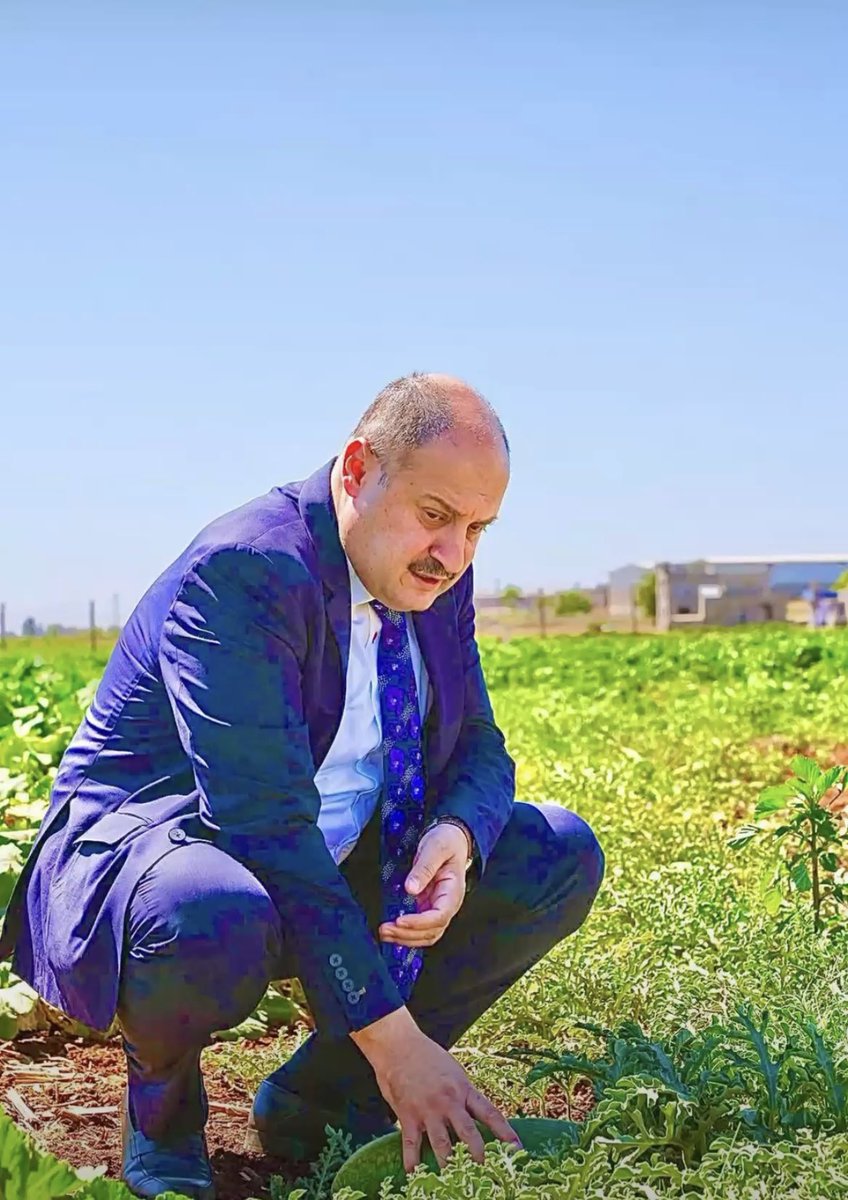 Biz de, çalınacak kapı var Lakin.
Yüzü olanlar vursun tokmağa..
#MehmetKasımGÜLPINAR