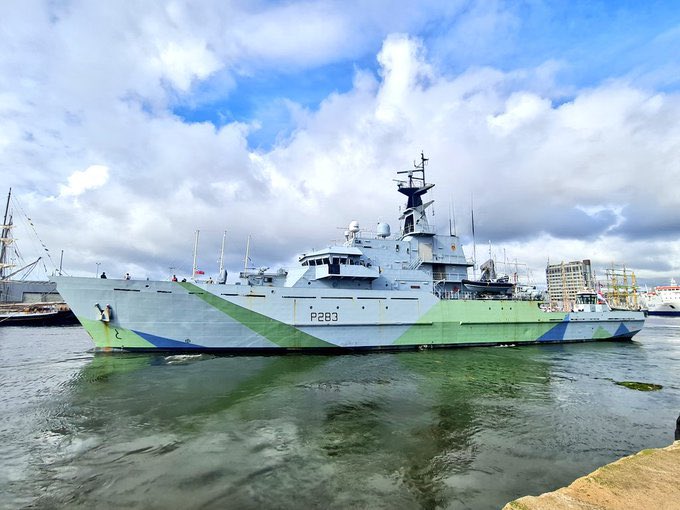 WarshipCam's tweet image. HMS Mersey (P283) River-class offshore patrol vessel leaving Aberdeen, Scotland - July 22, 2025
SRC: TW-@RNinScotland