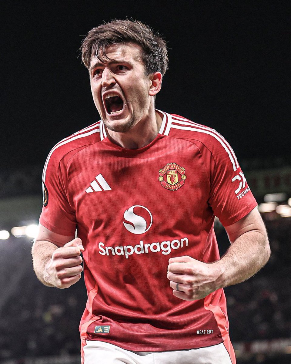 UTDTrey's tweet image. Hear me out…
Maguire as our number 9 if we don’t sign a striker