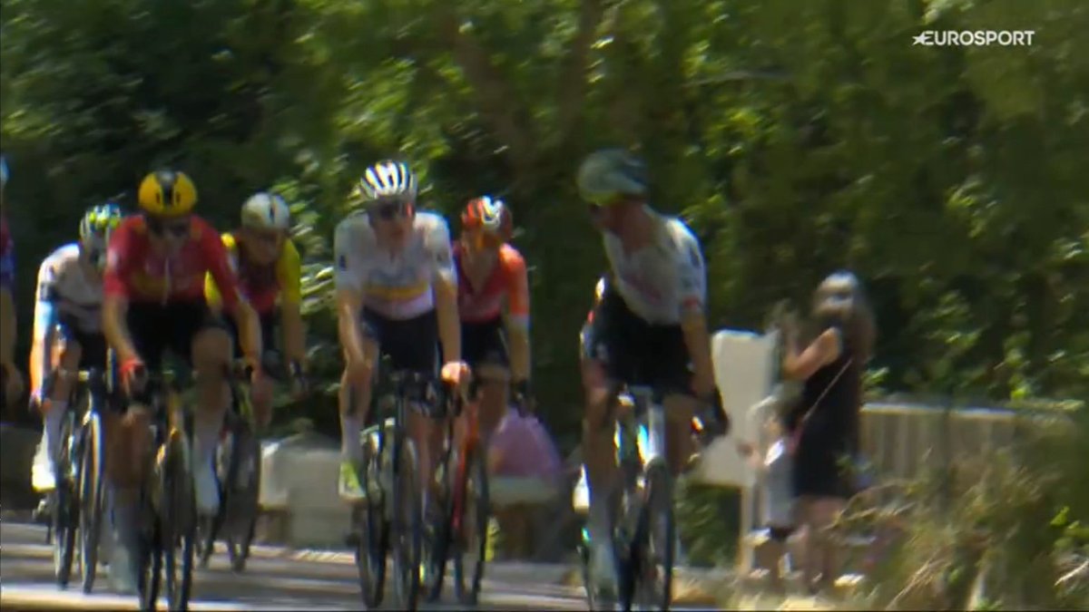 Nils Politt at the Remco Evenepoel school of diplomacy

#TDF2025