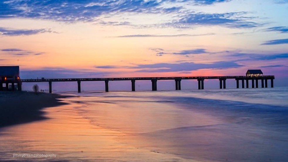 jbmbcoast's tweet image. Good morning from coastal SC. Have a great Tuesday!🌞☕️☕️
Photo: Jim O’Neil Surfside Beach Pier