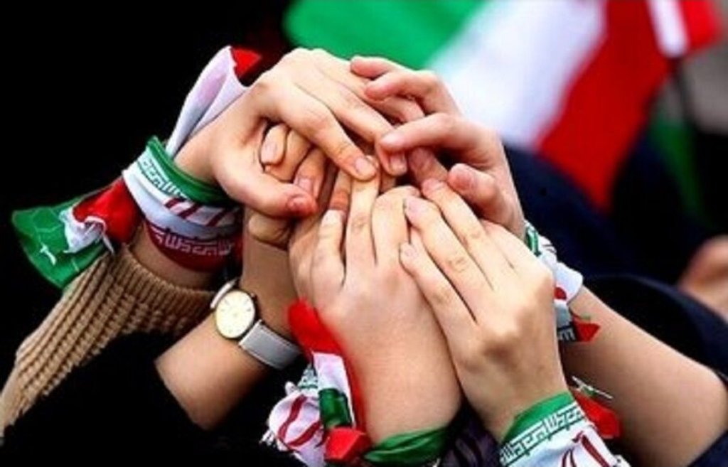 elmira1800fm's tweet image. جنگ تحمیلی ۱۲ روزه برای ما به مثابه کلاس درس بزرگی برای ایثار وهمدلی بود. ما با صحنههای با شکوهی از همبستگی مردم روبهرو شدیم که بیمانند بود.این نشان داد که مردم در شرایط حساس بهترین تصمیم گیرنده هستند.
#ایران_قوی
#ملت_قوی