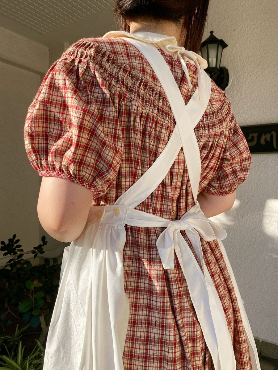 エプロンのスタイリングって無限大。喫茶閃光のエプロンはONLY CHILDの