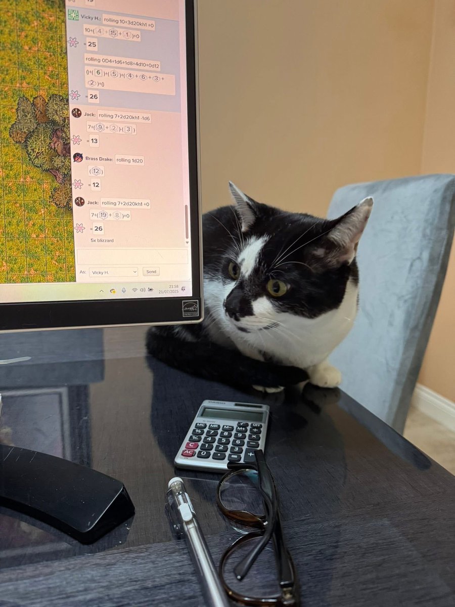 hill_jowett's tweet image. Yesterday we had our usual session with @LostLoreScholar and Vicky (the other half of Untold Destiny) joined the game as the third player. Her first time on Roll20 was supervised by the cats!
That's good as she is playing a beast druid and they were giving her pointers!