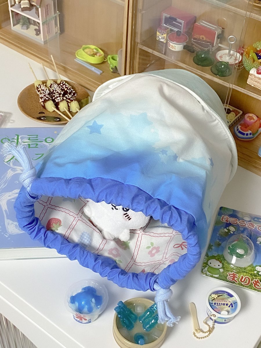 빙수 파우치 오픈했습니다🍨🍨
ddobagi-maeul.com
지금 바로 또바기마을 자사몰에서 만나보실 수 있습니다💙💙

.
.
.

#파우치 #패브릭파우치 #스트링파우치 #멀티파우치 #다꾸파우치 #필통 #패브릭소품 #빙수맛집 #빙수스타그램 #빙수 #빙수타그램 #방꾸 #책상꾸미기 #책상스타그램