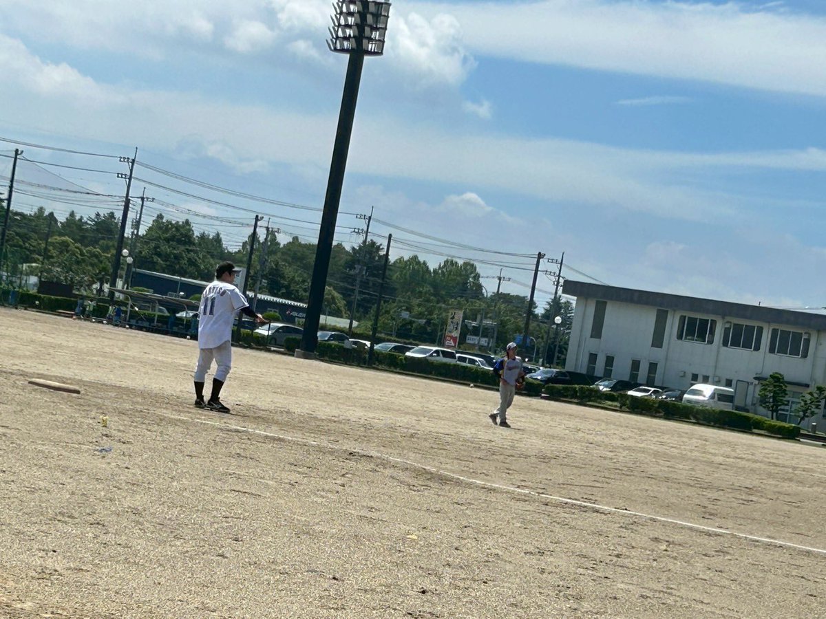 Dream_backs's tweet photo. 7月20日　練習試合
CROWSさんと練習試合させていただきました

若さで圧倒されましたが、なんとか集中して先制、勝ち切ることができました！
今週から大会が始まるので、この調子で勝ち進めたらと思います👍

#草野球　#宇都宮 https://t.co/6GfNXlxFIr