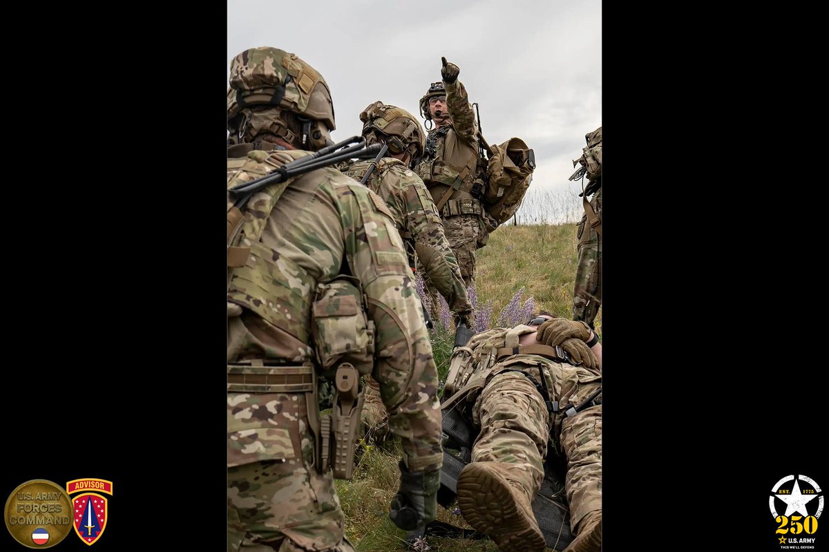 FORSCOM's tweet image. 🌏 During #SFACWeek, we’re spotlighting 5th SFAB Advisors—training with UK and Thai forces at JPMRC 25-01 in Hawaii. From ambush drills to drone overwatch, this was more than training—it was a rehearsal for Indo-Pacific ops. ⚔️
#Army250 #Readiness @armysfabs @USArmy