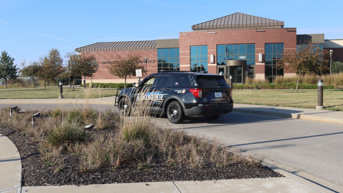 shawneeKSpolice's tweet image. Join the Shawnee Citizens’ Police Academy for an inside look at our daily operations!
-Thursdays, 6:30–9:30 p.m.
-Aug 29 – Nov 14
Spots are limited. Sign up here: zurl.co/MUpEE