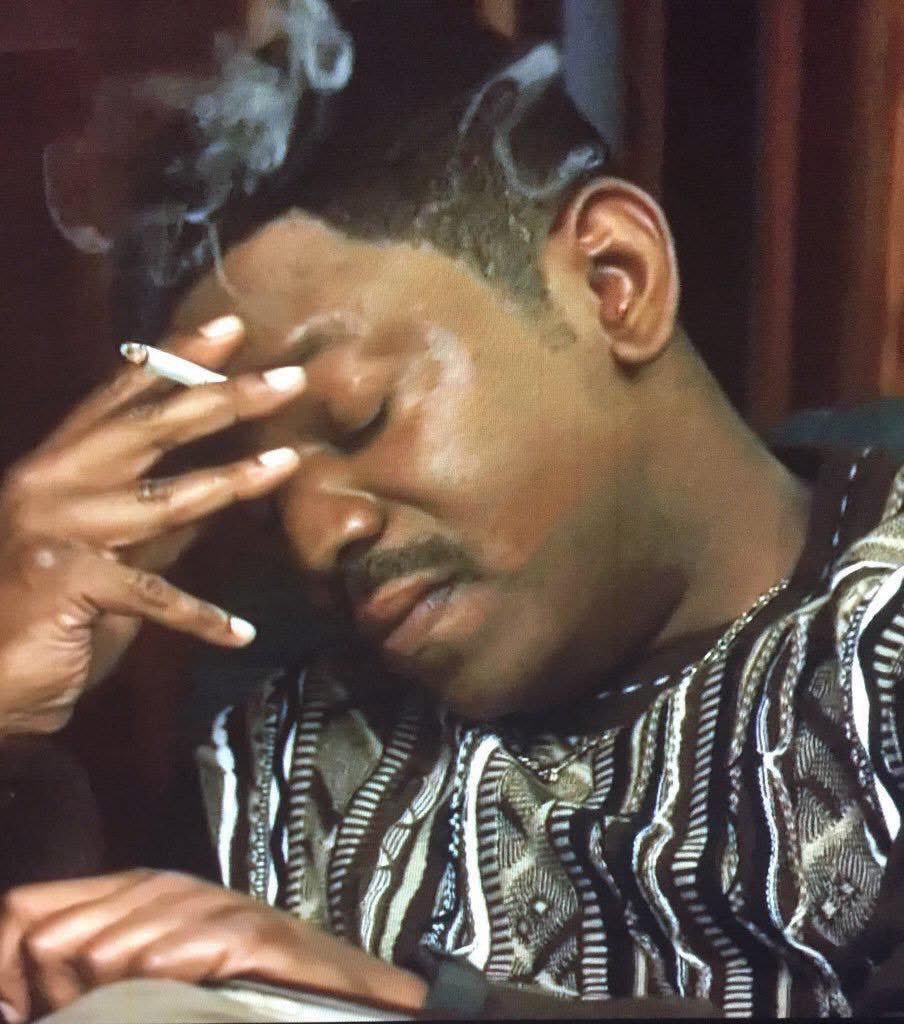 CoachTatum90's tweet image. *8 yds a clip on Counter*
Random Dad in the stands:
โThrow the ball!โ
Me: