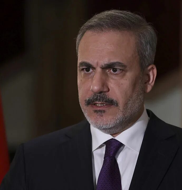 Levant_24_'s tweet image. Turkish Foreign Minister accused Sheikh Hikmat al-Hijri of serving as an Israeli proxy in the region and urged certain regional actors to cease acting on behalf of neighboring nations and Israel.